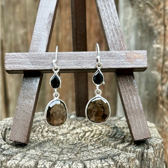 Smoky Quartz & Onyx Earrings - Picture 13 of 14